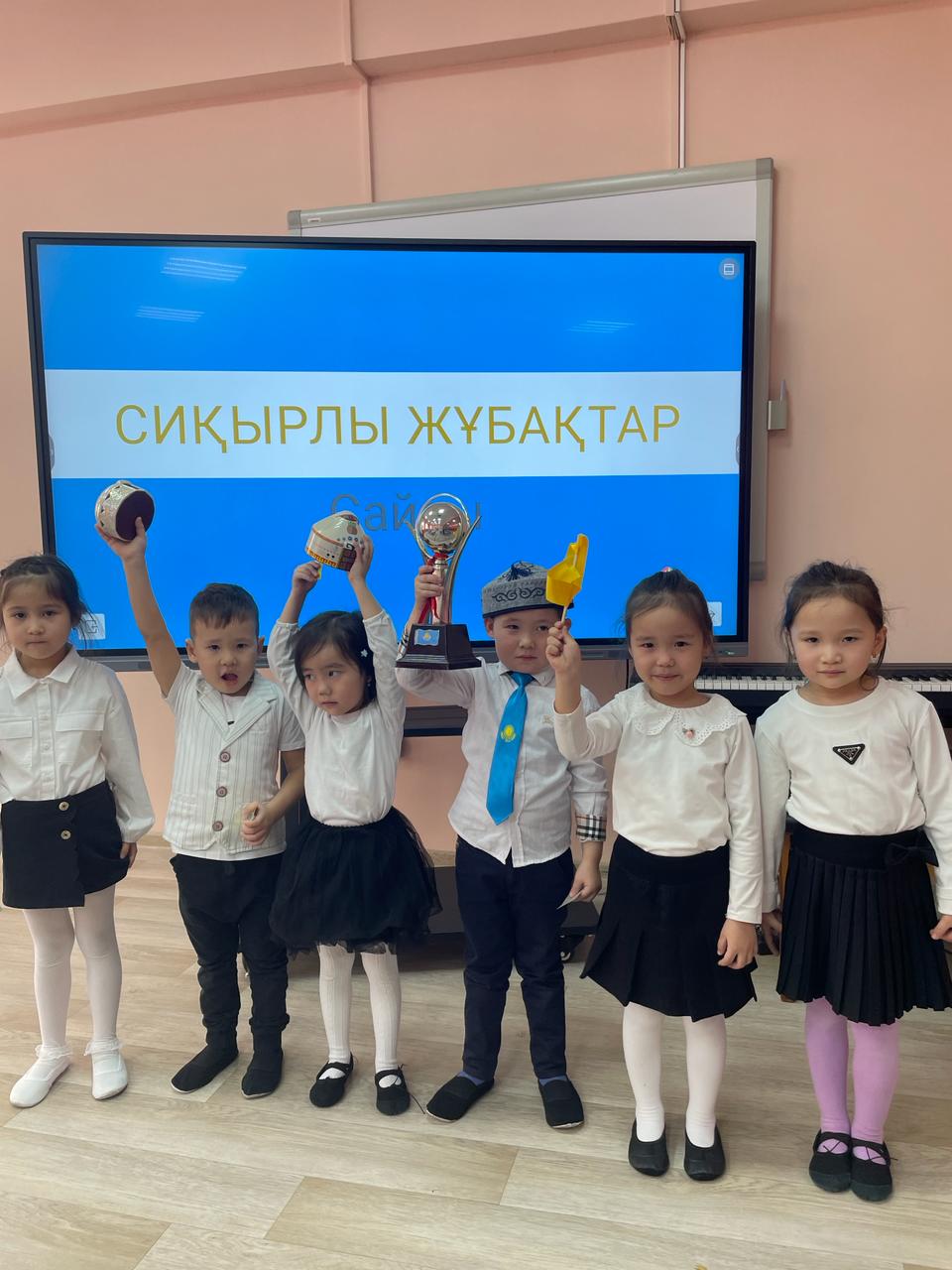 "Ақбота" ересек тобының "Сиқырлы жұмбақтар" мерекелік іс-шарасы